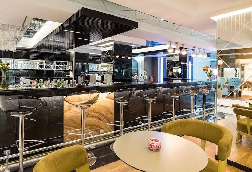 فندق Fodele Beach Water Park Resort