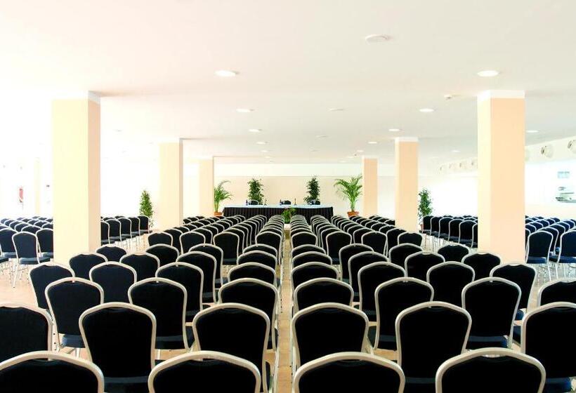 בית מלון כפרי Garden Playanatural - Adults Only