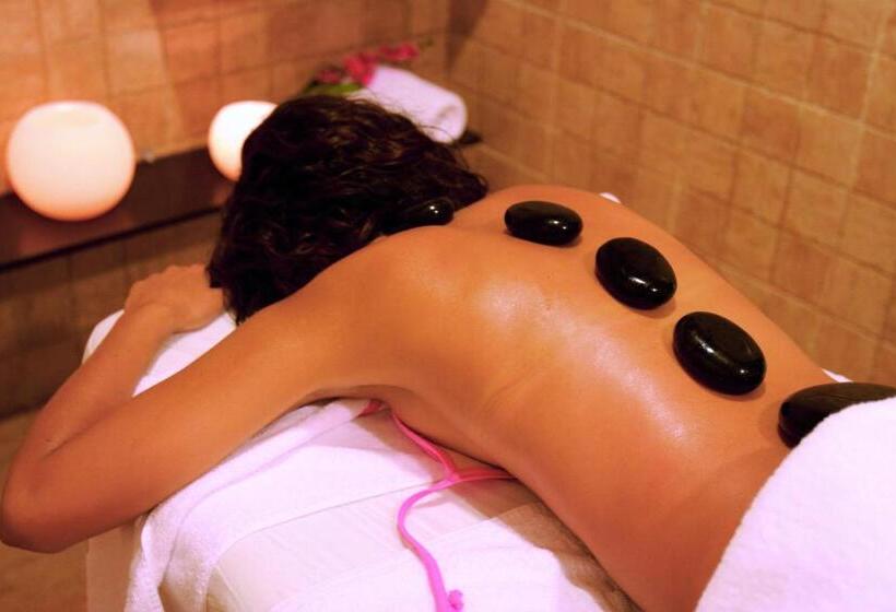 בית מלון כפרי Garden Playanatural - Adults Only