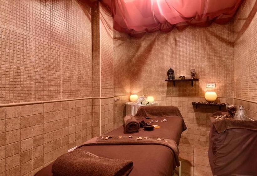 בית מלון כפרי Garden Playanatural - Adults Only