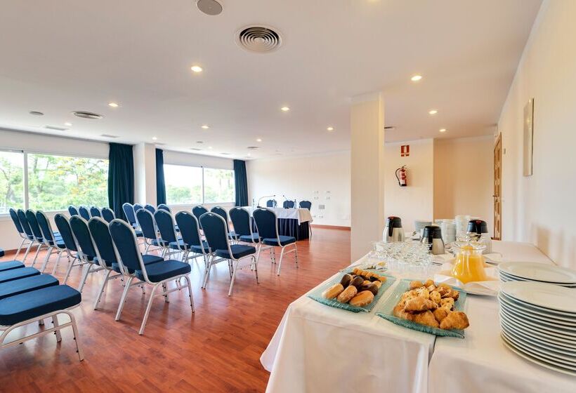 בית מלון כפרי Garden Playanatural - Adults Only