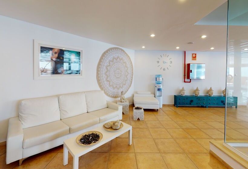 בית מלון כפרי Garden Playanatural - Adults Only