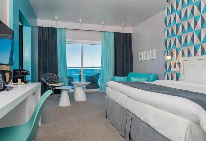 فندق Golden Star City Resort