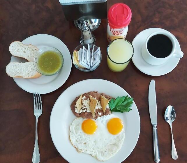 Hi Hotel Impala Queretaro