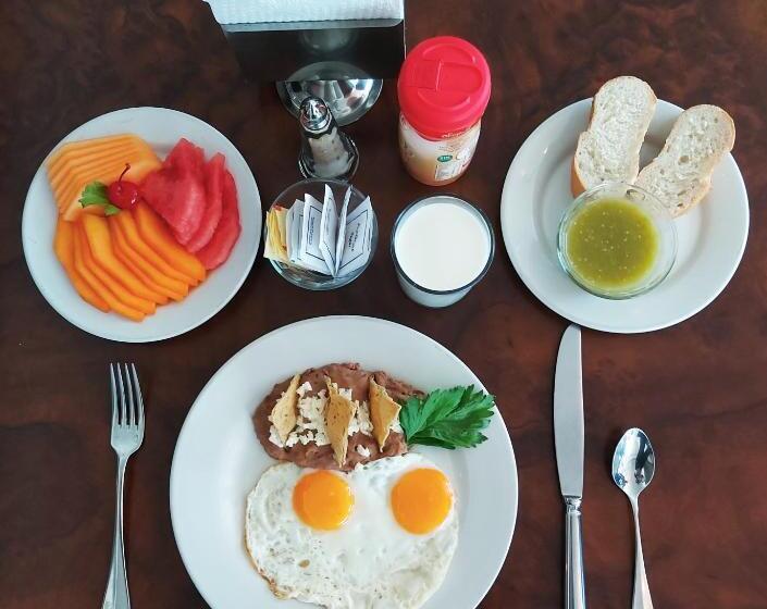 Hi Hotel Impala Queretaro