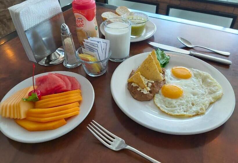 Hi Hotel Impala Queretaro