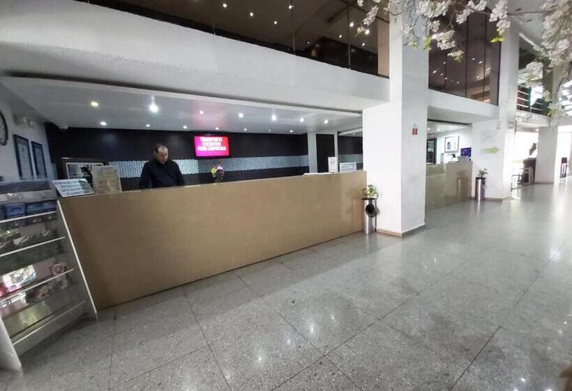 Hi Hotel Impala Queretaro