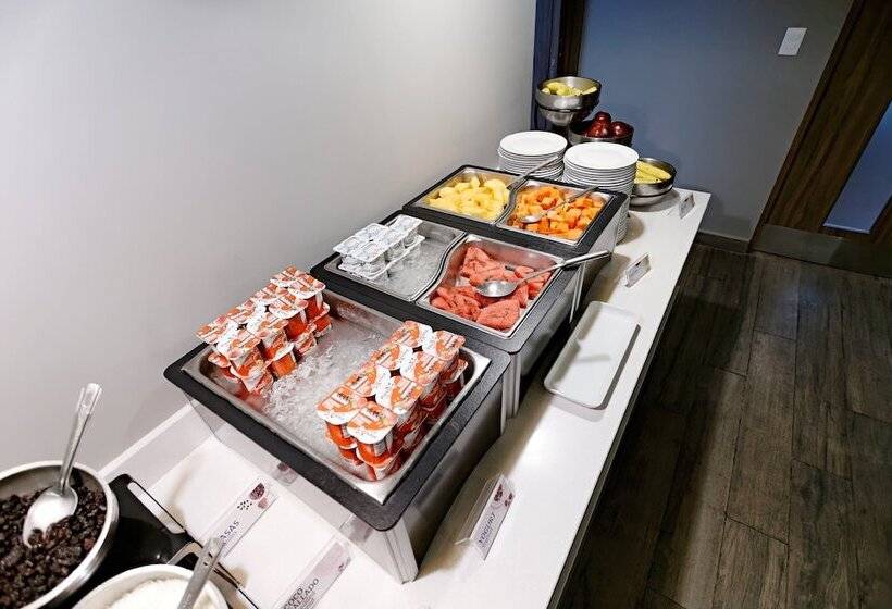 ホテル Holiday Inn Express Villahermosa, An Ihg