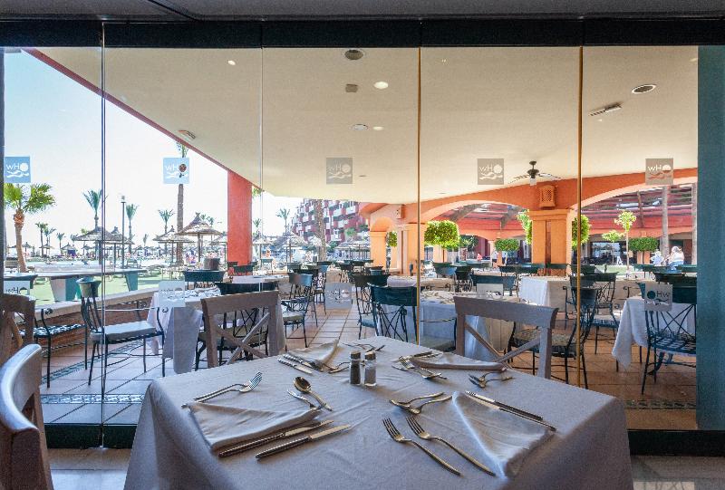 Отель Holiday Premium Resort