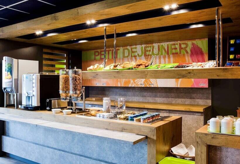 בית מלון כפרי Ibis Budget Grigny Centre