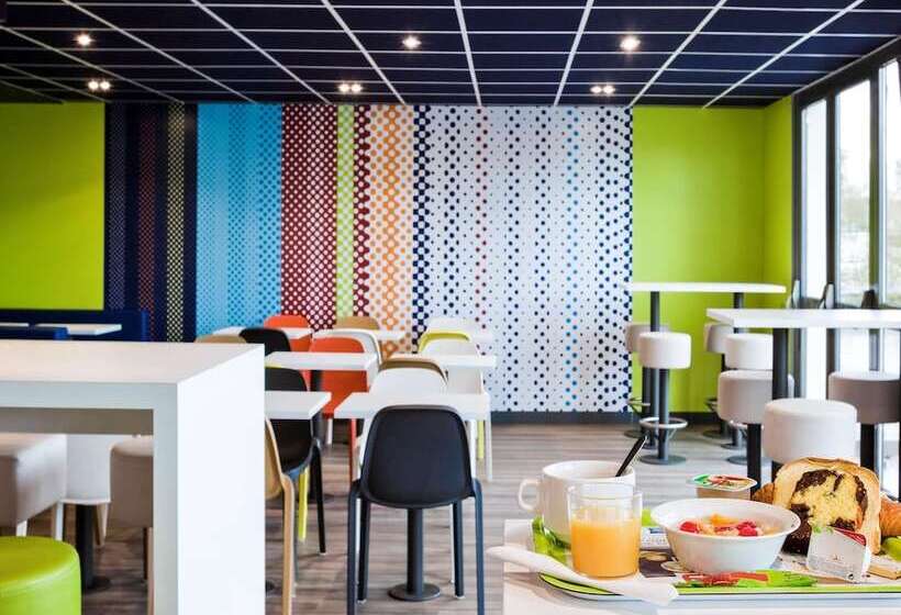 בית מלון כפרי Ibis Budget Grigny Centre