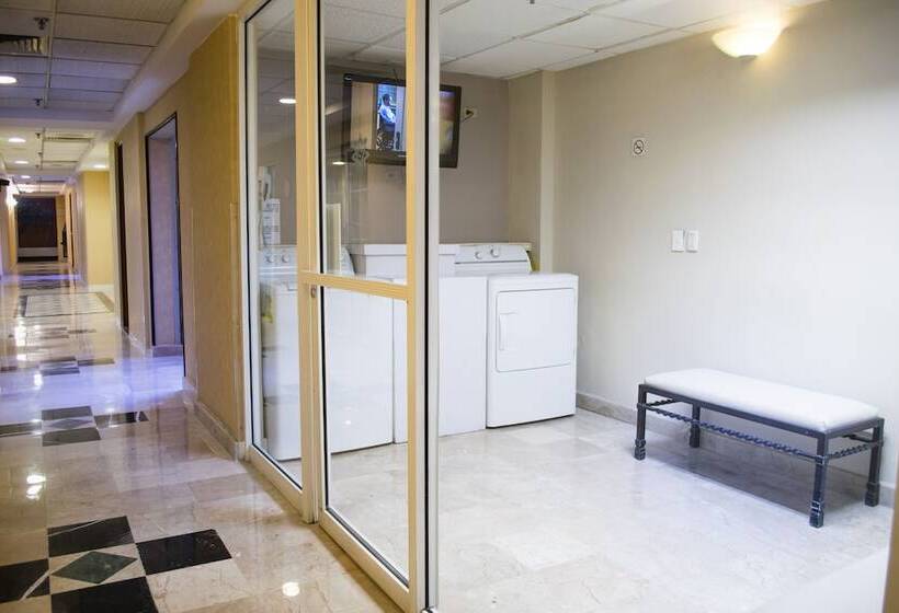 Istay Hotel Ciudad Juarez