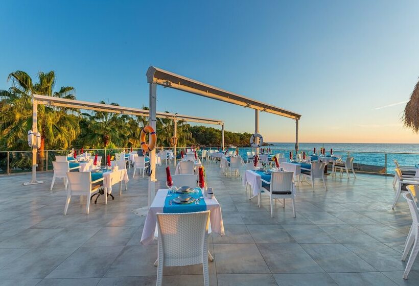 ホテル Justiniano Club Alanya