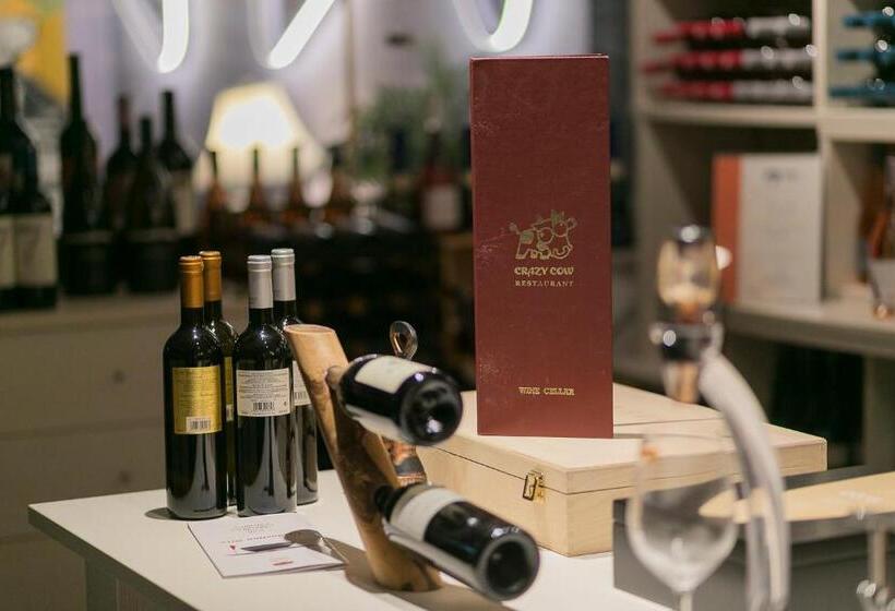 La Piscine Art Hotel, Philian Hotels And Resorts