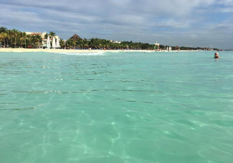 ホテル Las Golondrinas