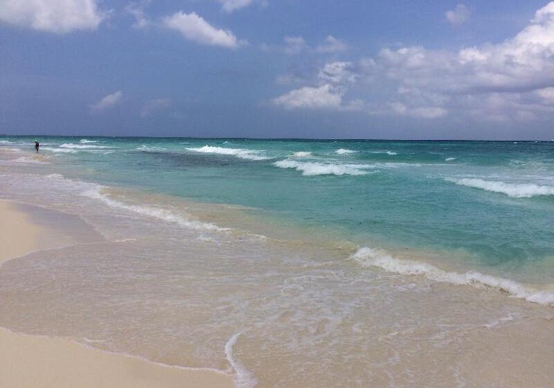 ホテル Las Golondrinas