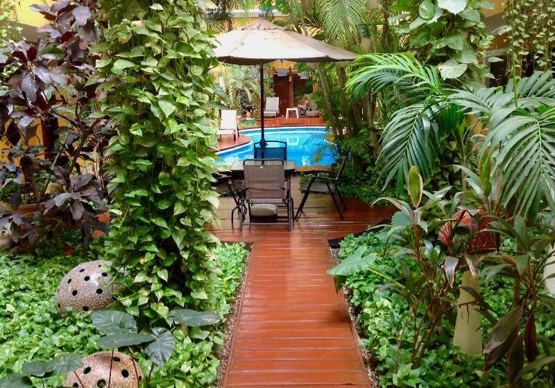 ホテル Las Golondrinas