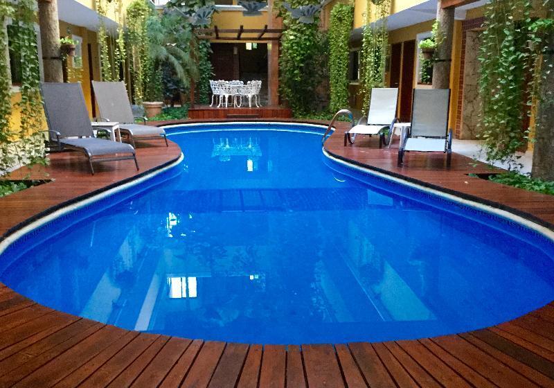 ホテル Las Golondrinas