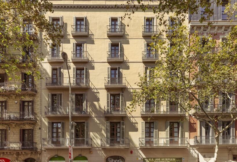 Отель Líbere Barcelona Sant Antoni