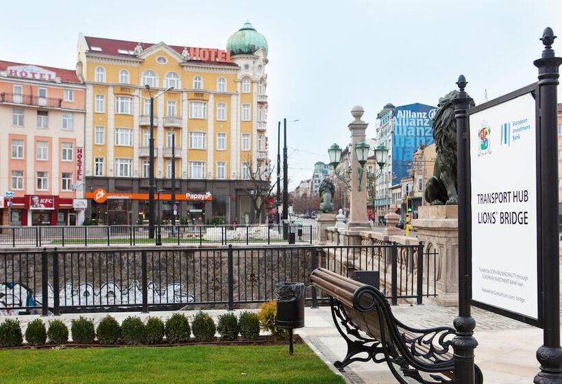 בית מלון כפרי Lion Sofia