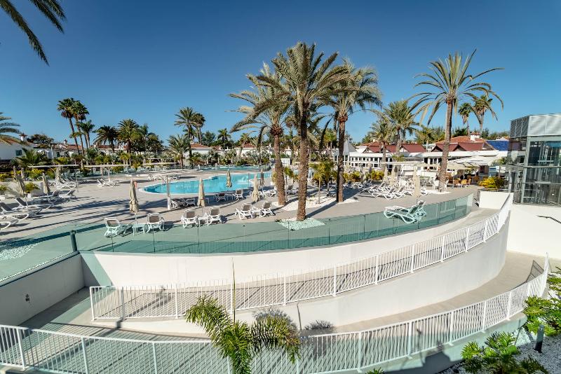 ホテル Livvo Dunagolf Suites