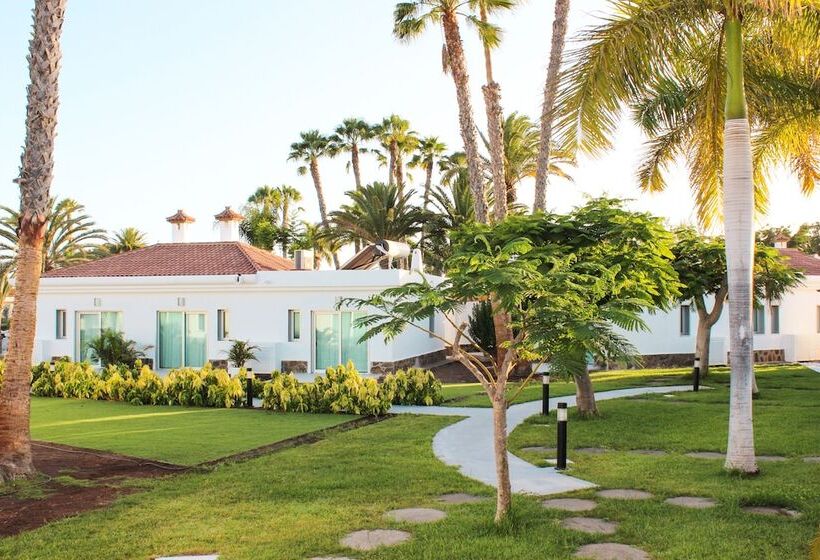 ホテル Livvo Dunagolf Suites