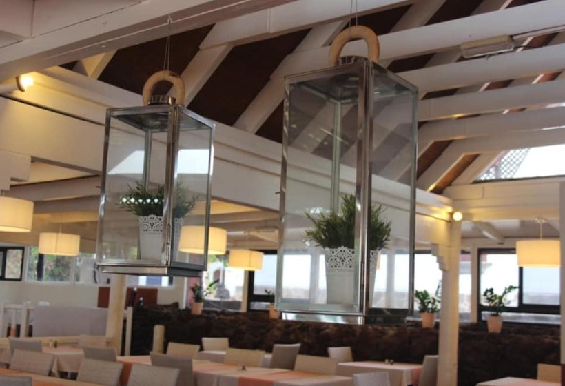 ホテル Livvo Dunagolf Suites