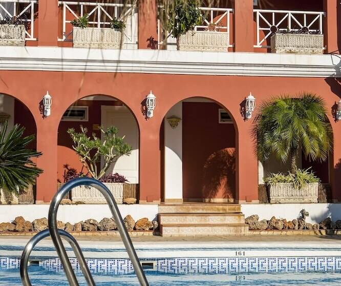 בית מלון כפרי Los Arcos