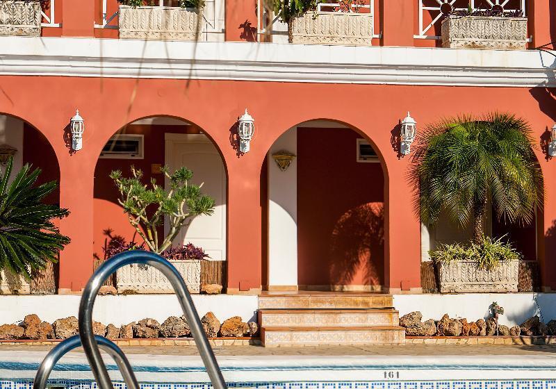 בית מלון כפרי Los Arcos