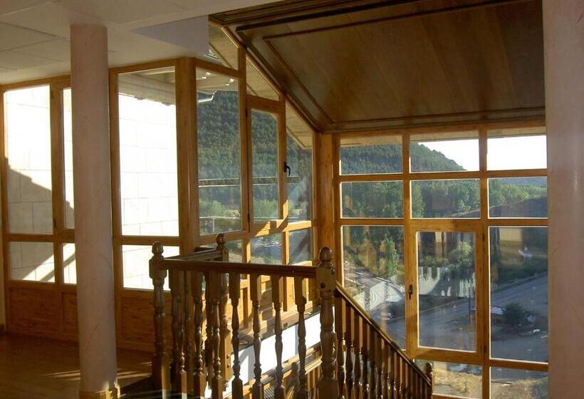 호텔 Manrique De Lara