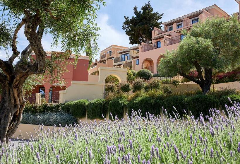 Отель Nido, Mar Bella Collection