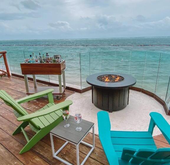 Отель Margaritaville Island Reserve Riviera Cancún A Karisma - All Inclusive Experience For All