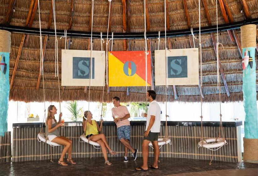 Отель Margaritaville Island Reserve Riviera Cancún A Karisma - All Inclusive Experience For All