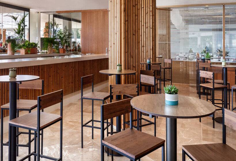 هتل Melia South Beach