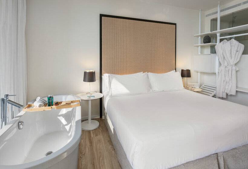 هتل Melia South Beach