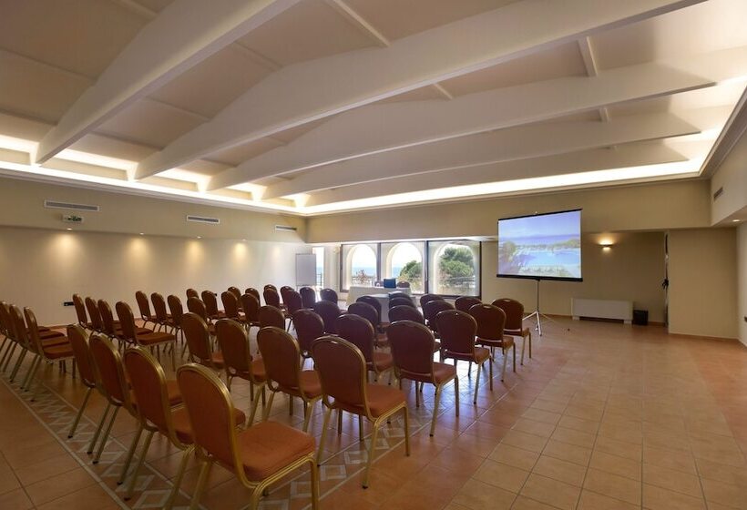 هتل Negroponte Resort Eretria