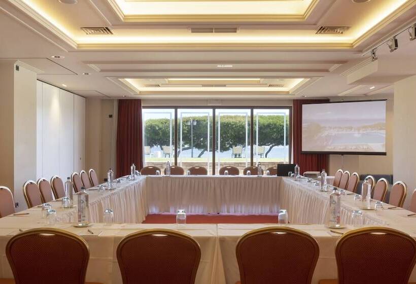 ホテル Negroponte Resort Eretria