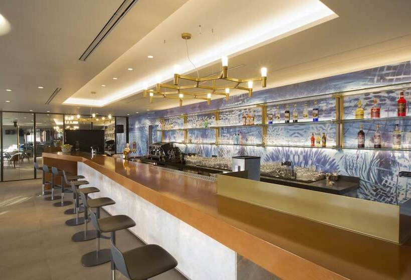 هتل Negroponte Resort Eretria