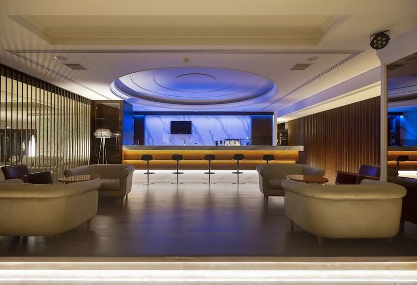 هتل Negroponte Resort Eretria