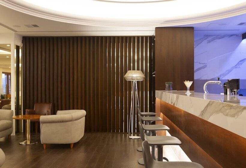 هتل Negroponte Resort Eretria