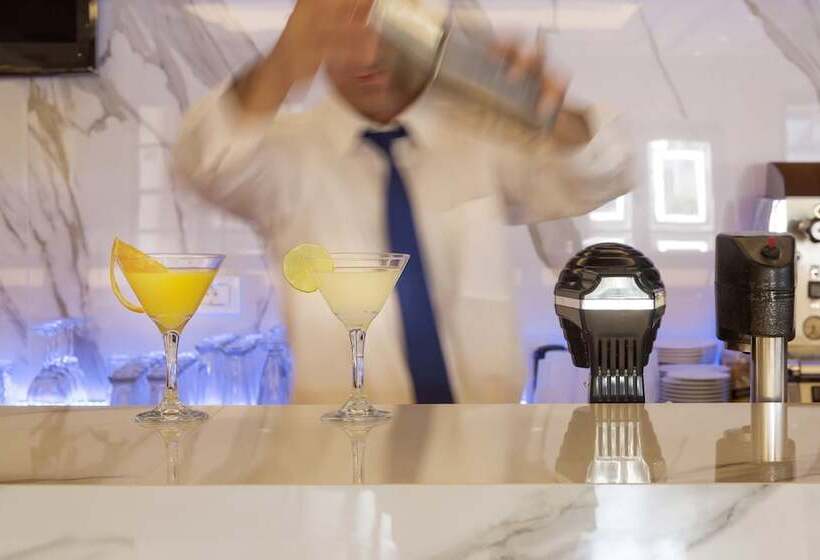 هتل Negroponte Resort Eretria