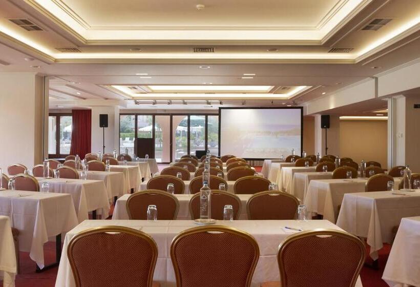 هتل Negroponte Resort Eretria