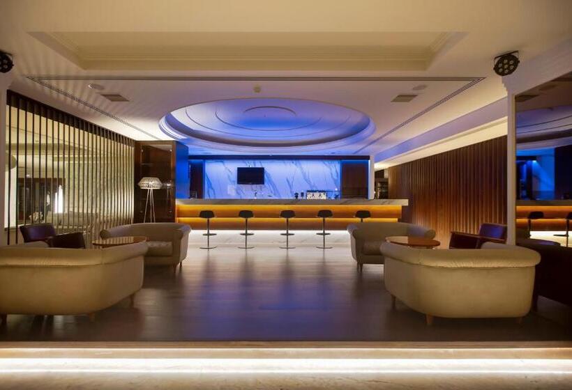 هتل Negroponte Resort Eretria