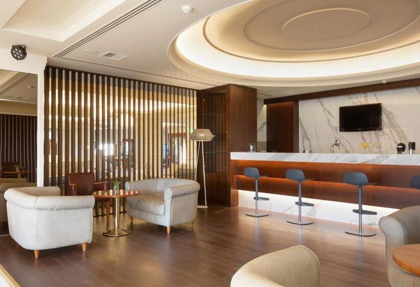 هتل Negroponte Resort Eretria