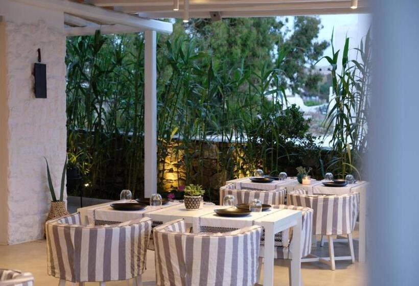 Отель Ostraco Suites