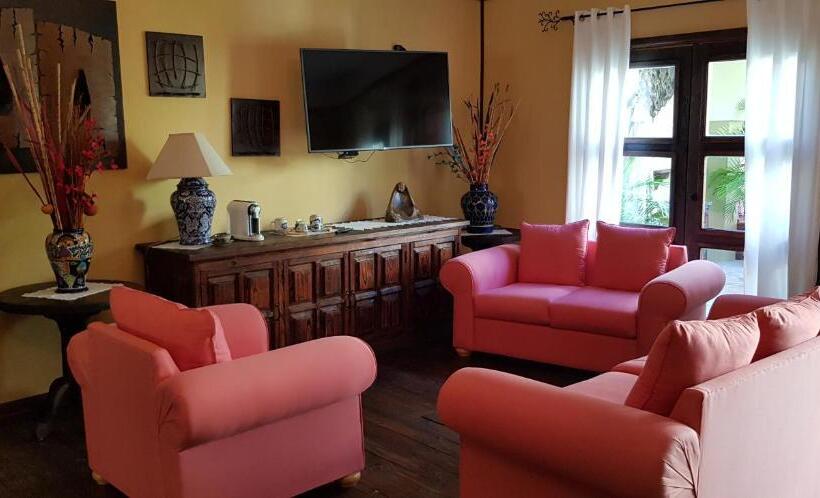 ホテル Posada De Las Flores La Paz