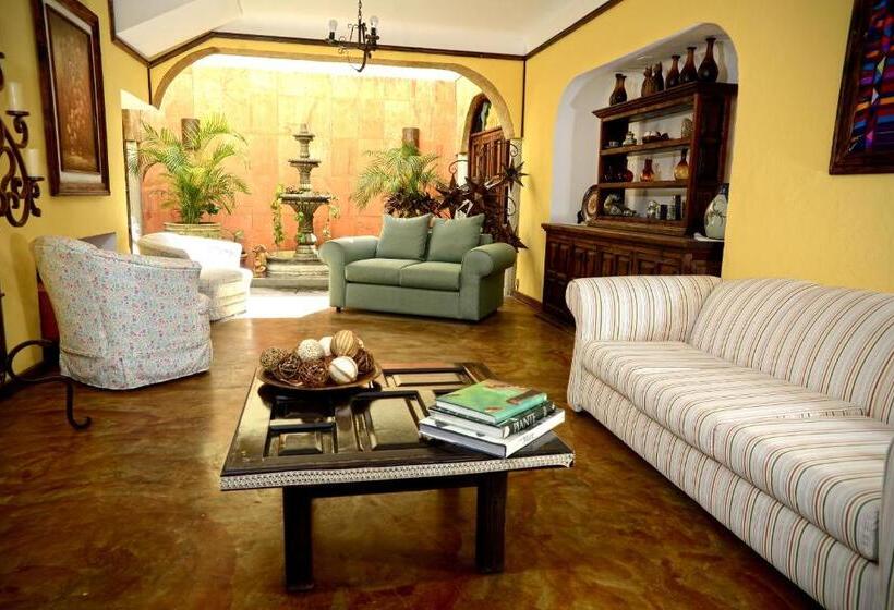 ホテル Posada De Las Flores La Paz