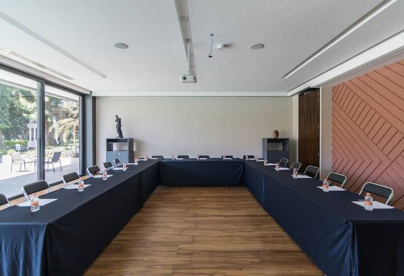 ホテル Ronda Minerva