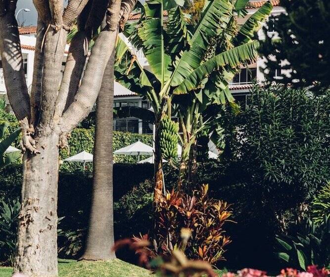 فندق Route Active