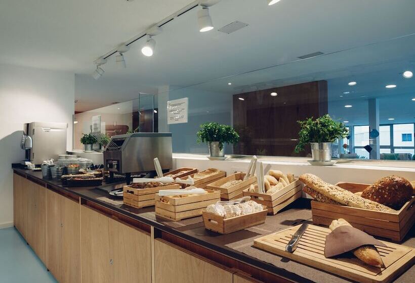 فندق Route Active